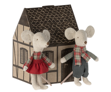 Load image into Gallery viewer, Maileg / Little Brother And Sister / Winter Mice Twins
