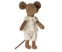 Load image into Gallery viewer, Maileg / Mouse in Box / Big Sister / Sleep