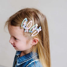 Load image into Gallery viewer, Mimi &amp; Lula / Clic Clacs / Hungry Caterpillar