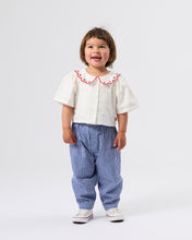 Load image into Gallery viewer, Goldie + Ace / Cropped Blouse / Scallop Collar Strawberry