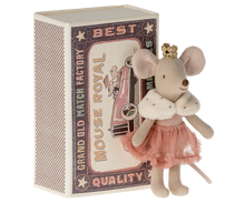Load image into Gallery viewer, Maileg / Mouse in Box / Little Sister / Princess Mouse