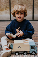 Load image into Gallery viewer, Yuki / Chunky Knitted Sweater / Navy