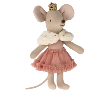 Load image into Gallery viewer, Maileg / Mouse in Box / Little Sister / Princess Mouse