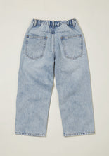 Load image into Gallery viewer, Main Story / Loose Jean / Light Blue Denim