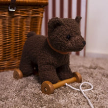 Load image into Gallery viewer, Egmont Toys / Pull-Along Raoul