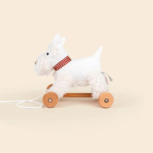 Load image into Gallery viewer, Egmont Toys / Pull-Along Lola