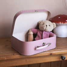 Load image into Gallery viewer, Egmont Toys / Morrissette With Clothes