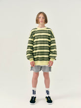 Load image into Gallery viewer, Main Story / Bubble Sweatshirt / Lemongrass &amp; Spruce