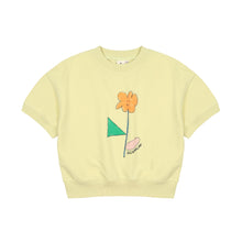 Load image into Gallery viewer, Jellymallow / Orange Flower Short Sweatshirt / Yellow