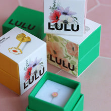 Load image into Gallery viewer, Lulu Copenhagen / Earring Stud / Anemone / Orange/ Coral