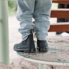 Load image into Gallery viewer, Blundstone / Waxed Suede / Navy / #2492