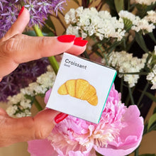 Load image into Gallery viewer, Lulu Copenhagen / Earring Stud / Croissant
