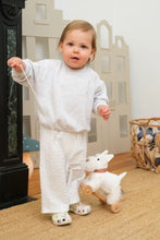 Load image into Gallery viewer, Egmont Toys / Pull-Along Lola
