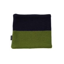 Load image into Gallery viewer, Gosoaky / Snood / Bee Real / Blue/Basil Green