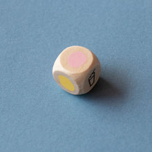 Load image into Gallery viewer, Londji / Tiny Game / Shakes