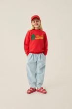 Load image into Gallery viewer, The Campamento / KID / Sweatshirt / Reading Lion