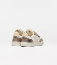 Load image into Gallery viewer, Veja  / V-90 / White Sable Bronze
