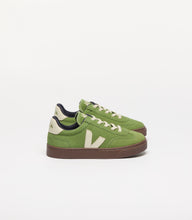 Load image into Gallery viewer, Veja  / Volley / Kiwi Pierre Bark