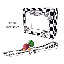 Load image into Gallery viewer, Oli &amp; Carol / Bijt-en badspeelgoed / Betty The Beetroot Car