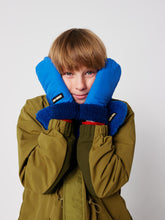 Load image into Gallery viewer, Bobo Choses / KID / Mittens / Bicolor Blue