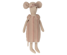 Load image into Gallery viewer, Maileg / Medium Mouse / Nightgown