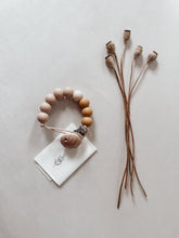 Load image into Gallery viewer, Bezisa / Silicon Pacifier Clip / Speenkoord / Canyon Clay