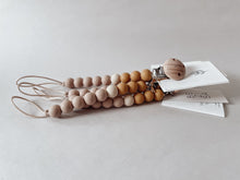 Load image into Gallery viewer, Bezisa / Silicon Pacifier Clip / Speenkoord / Canyon Clay