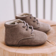 Load image into Gallery viewer, Mavies / Classic Boots / Taupe Suede