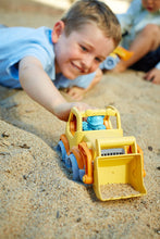 Load image into Gallery viewer, Green Toys / 2+ / Scooper / Graafmachine