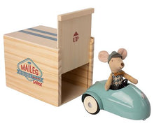 Load image into Gallery viewer, Maileg / Mouse car with garage / Little Brother / Blue