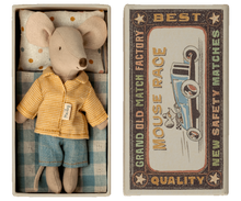 Load image into Gallery viewer, Maileg / Mouse in Box / Big Brother / Yellow Checked Shirt