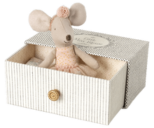 Load image into Gallery viewer, Maileg / Little Miss Mouse In Daybed