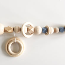 Load image into Gallery viewer, Bezisa / Pram String / Wagenspanner / Powder Blue