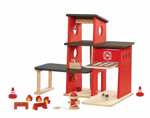 Plan Toys / 3+ / Fire Station